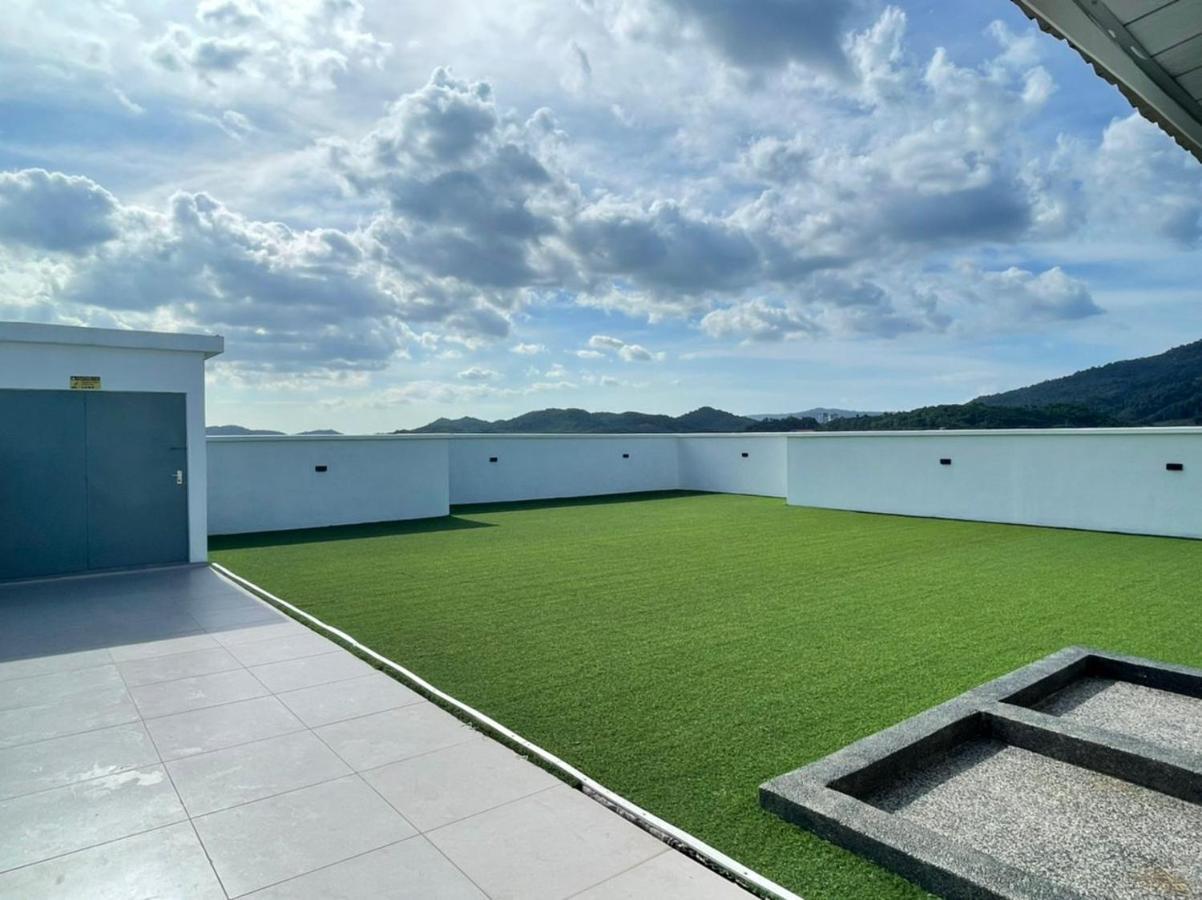 Simfoni Beliza Apartment With Roof Top Pool By Vintage Kuah Zewnętrze zdjęcie